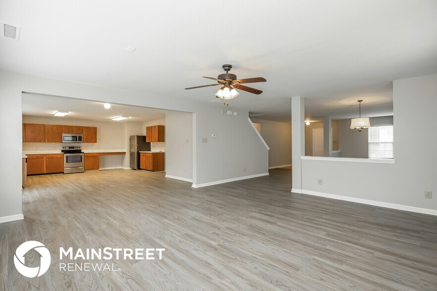 Building Photo - 3325 Aldwych Way