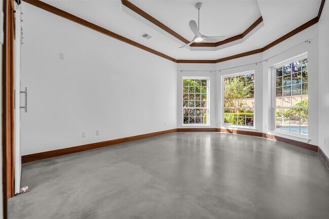 Building Photo - 106 N Floral Leaf Cir