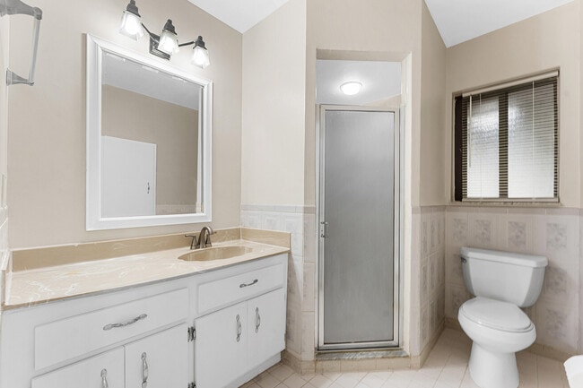 Building Photo - 1593 Cabot Ln