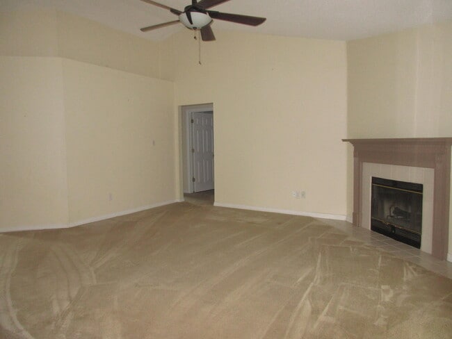Building Photo - 8130 Country Bay Blvd