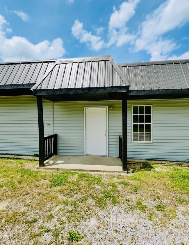 Building Photo - 2032 Mill Creek Rd SW