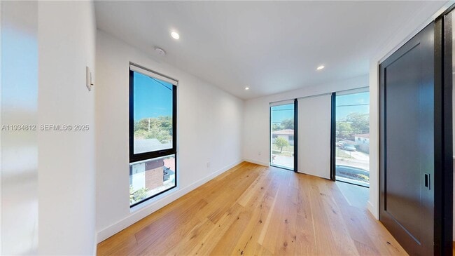 Building Photo - 353 NW 50th St