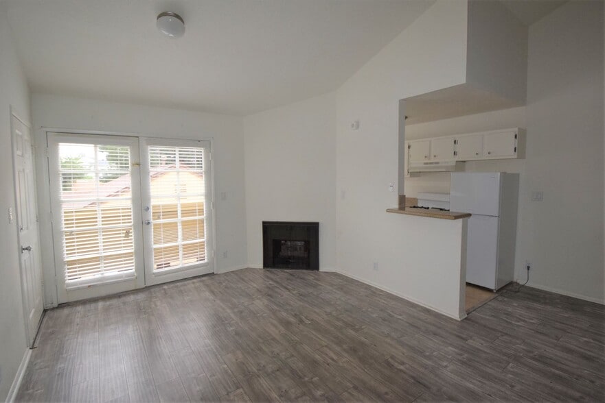Building Photo - 5754 Colfax Ave