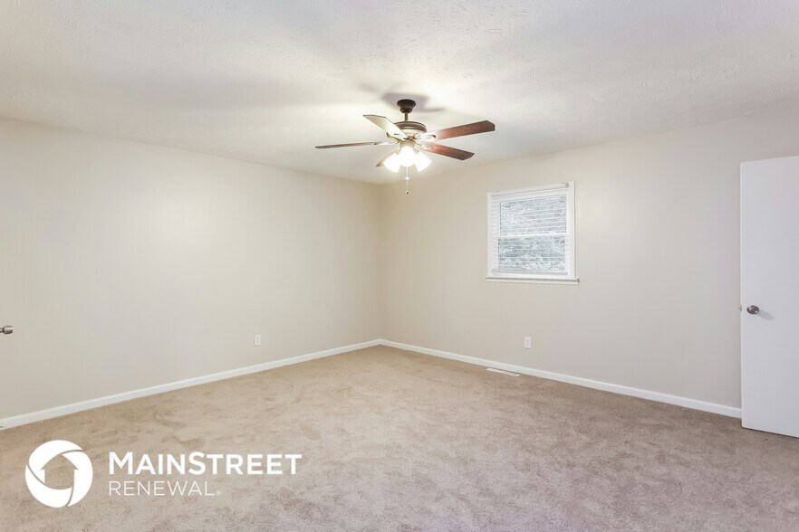 Building Photo - 4669 Ridge Dr