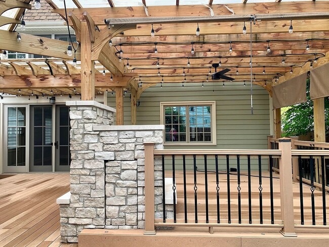 Building Photo - 131 Montgomery Ln