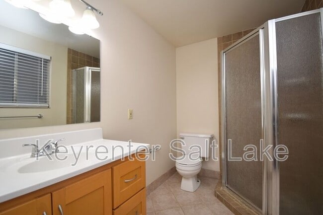 Building Photo - 788 David Way