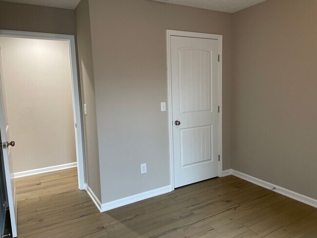 Building Photo - Adorable 3 Bedroom Home in Cowan!