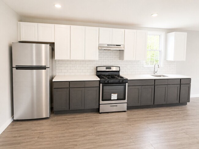 Building Photo - 182 Brookdale Ave