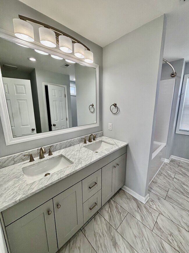 Building Photo - 104 Ida Marie Dr