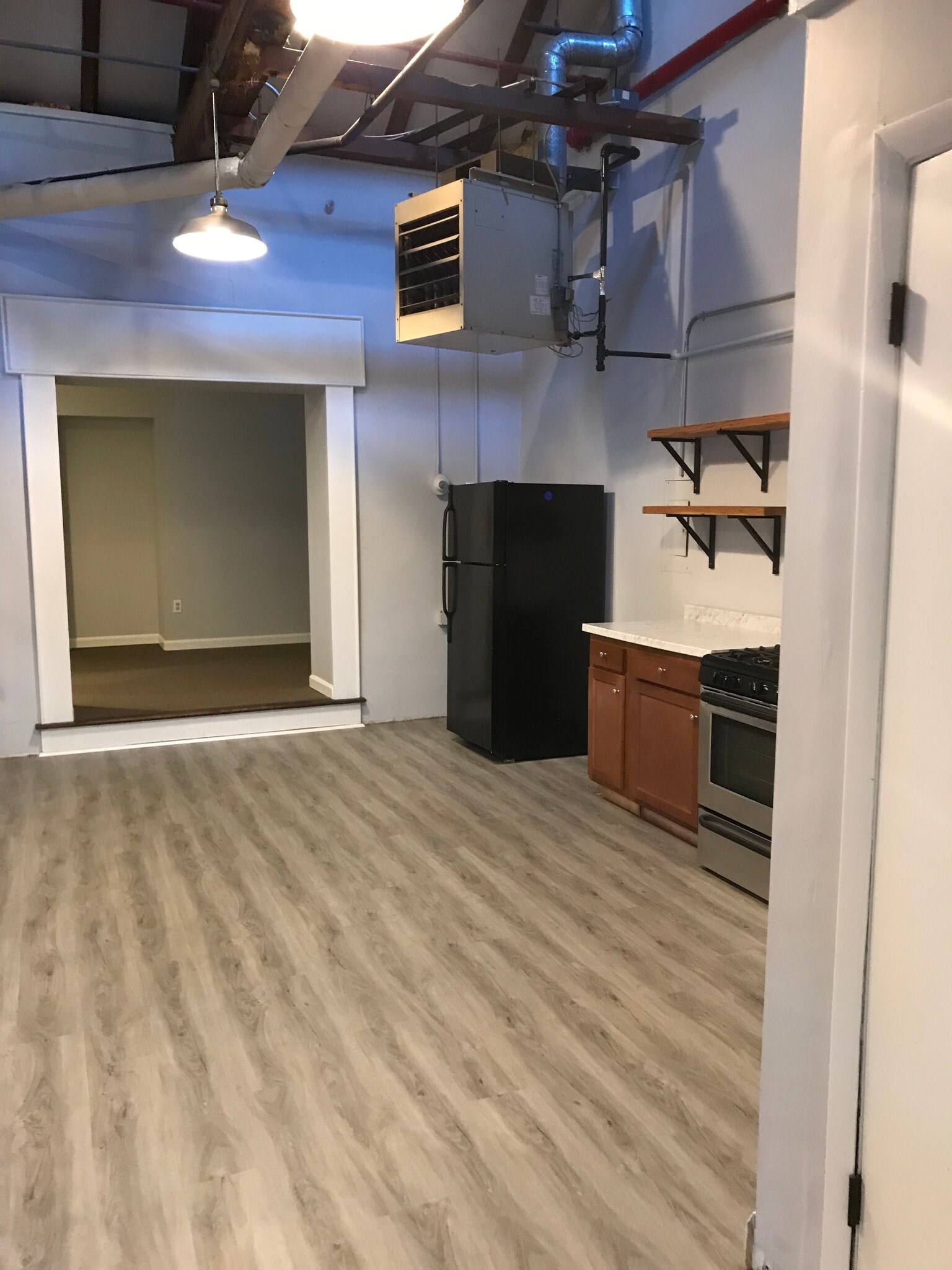 Building Photo - 464 Pratt Street Ext