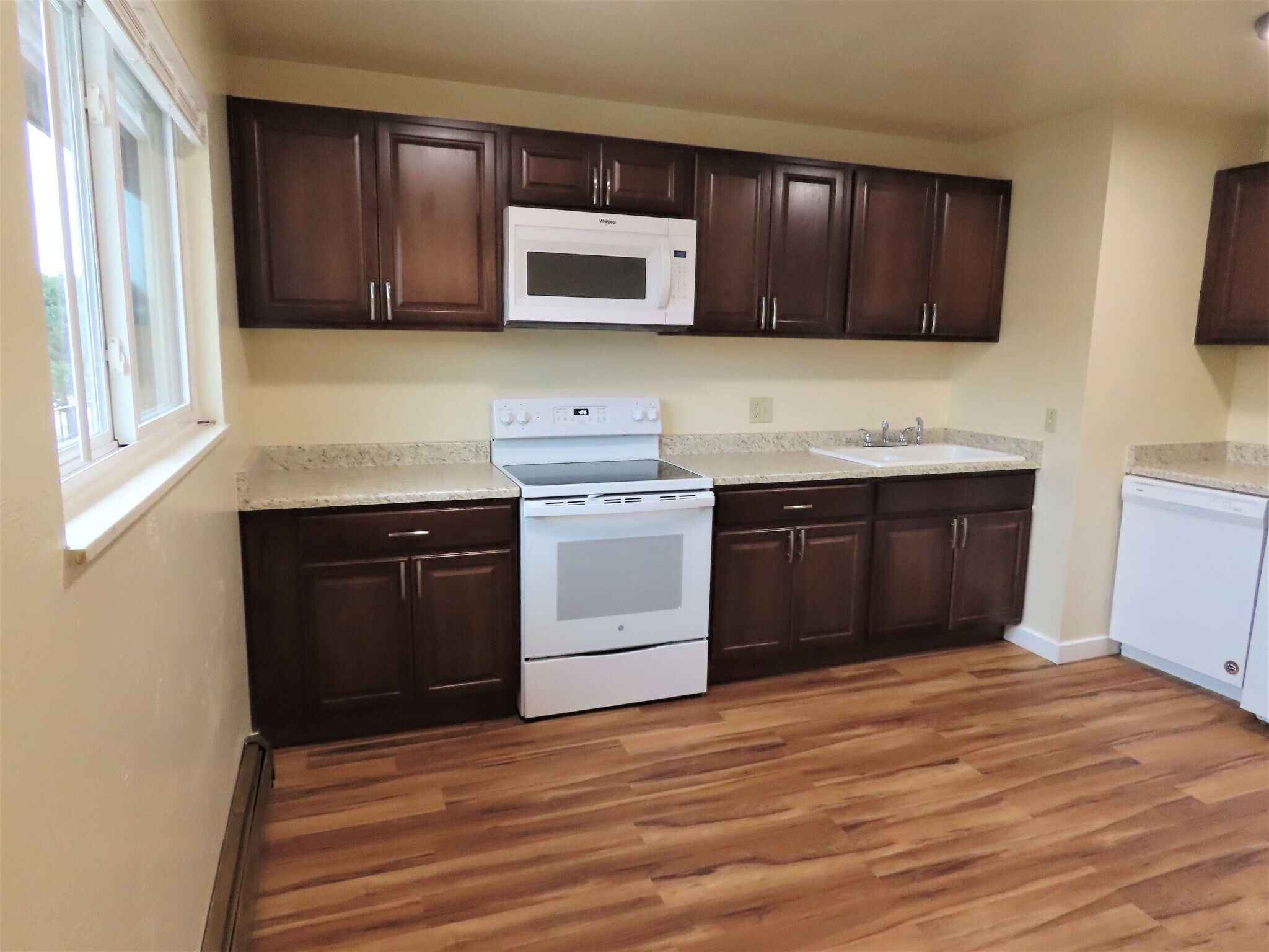 Building Photo - 1129 Darby St