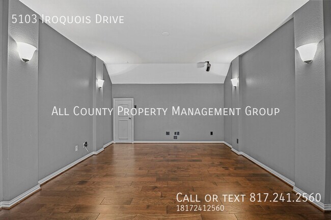 Building Photo - 5103 Iroquois Dr