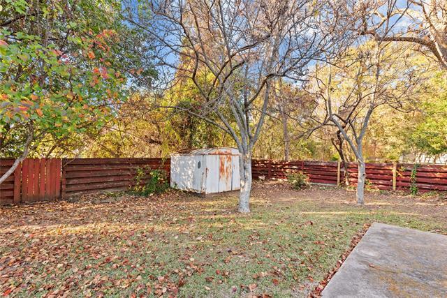 Building Photo - 3618 Gilbert Dr