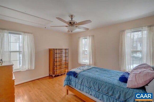 Building Photo - 1150 River Oaks Ln