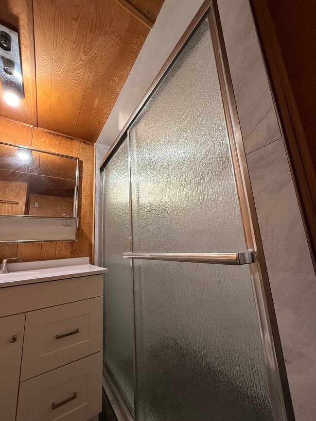 Building Photo - 254 Shoshone Ln