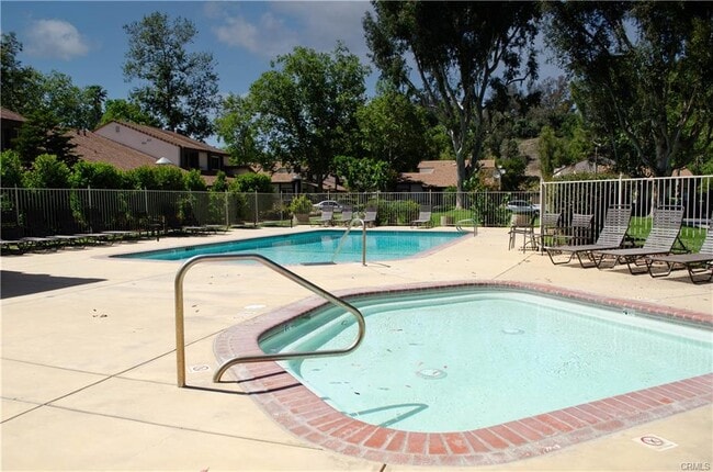 Building Photo - 24717 Sand Wedge Ln