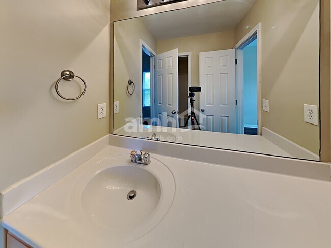 Building Photo - 1446 Wilson Manor Cir