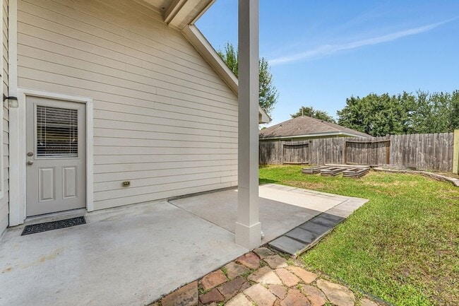 Building Photo - 16526 Whitaker Creek Dr