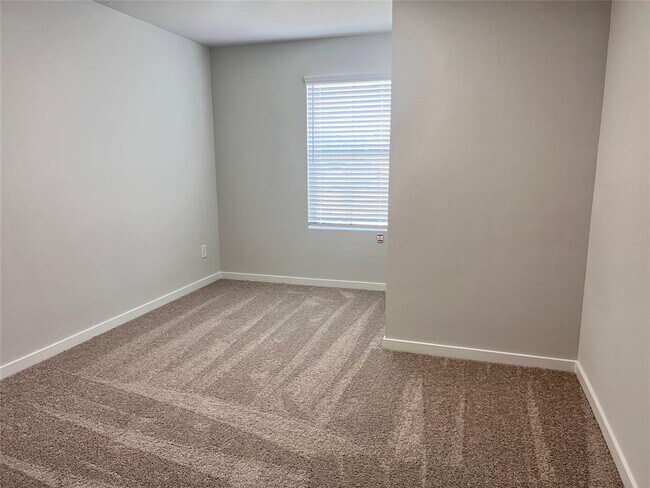 Building Photo - 7870 Alset Dr