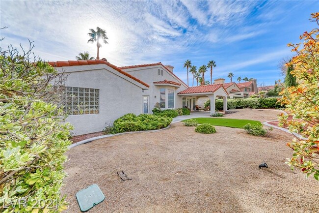 Building Photo - 2229 Fiero Dr