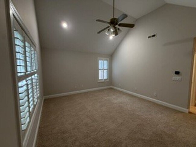 Building Photo - 1150 Groppo Cove
