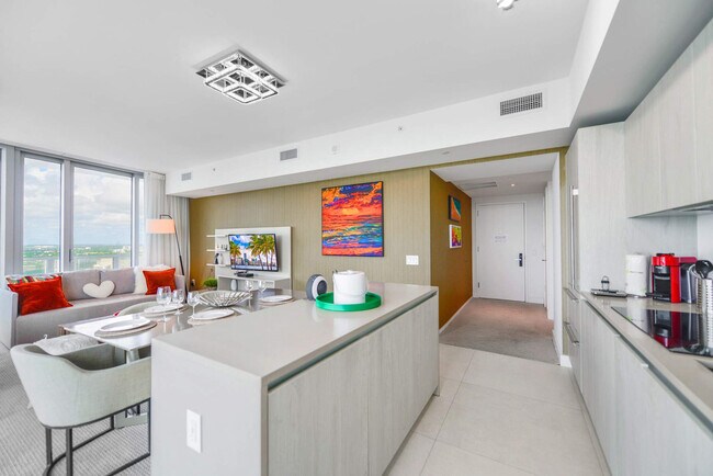 Building Photo - 4111 S Ocean Dr