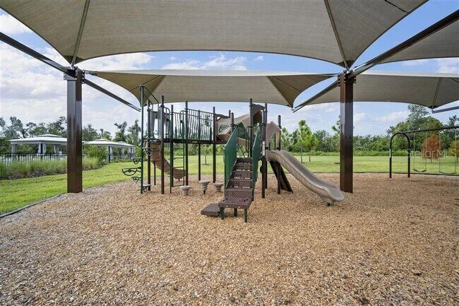 Building Photo - 10964 65th Ter E