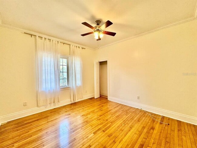 Building Photo - 2117 W Dekle Ave