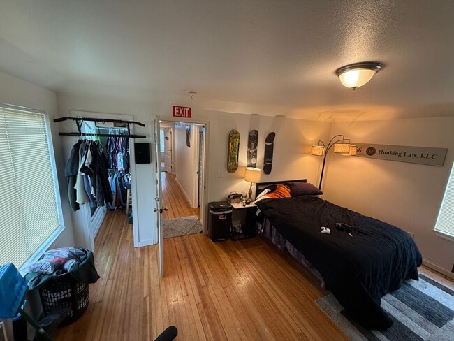 Building Photo - Coolest 6 Bed House in Corvallis