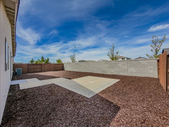 Building Photo - 2048 Ballet Way