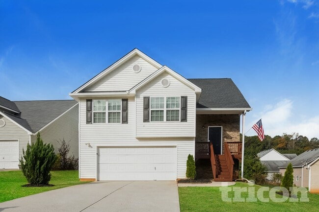 Building Photo - 225 Victoria Blvd