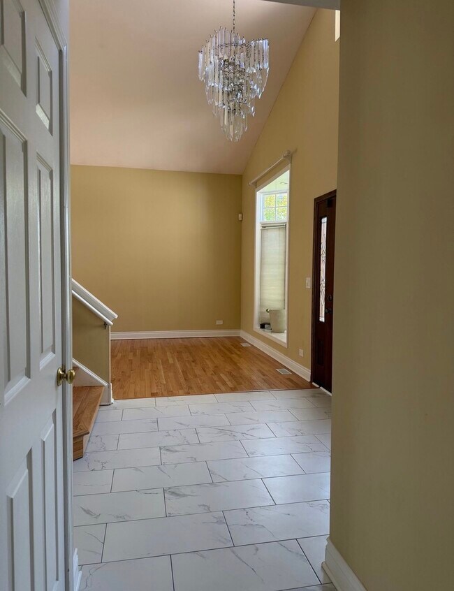Building Photo - 426 Thunder Ridge