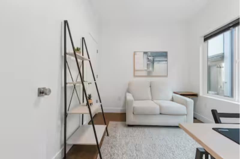 Building Photo - 772 W 300 N