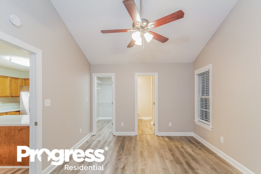 Building Photo - 258 Tillamook Dr