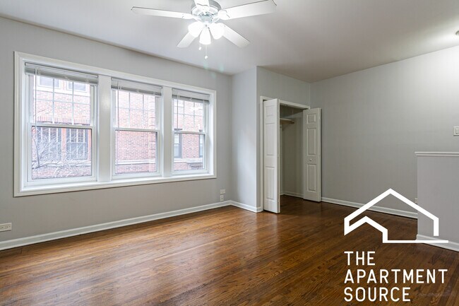 Building Photo - 3708 N Sheffield Ave