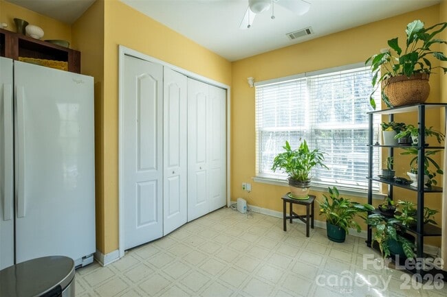 Building Photo - 7618 Prairie Rose Ln