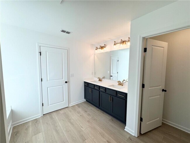 Building Photo - 51 Gresham Ct