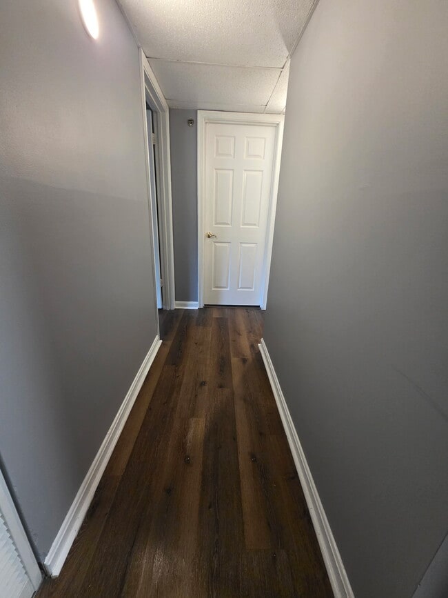 Building Photo - 4 Banyan Wood Ct