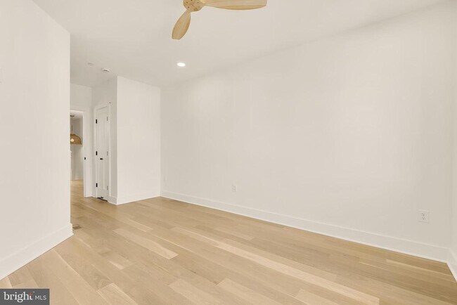 Building Photo - 1706 Bay St SE