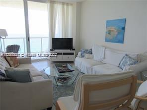 Building Photo - 7330 Ocean Terrace