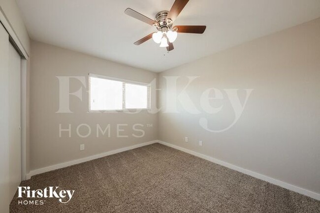 Building Photo - 3022 E Brookwood Ct