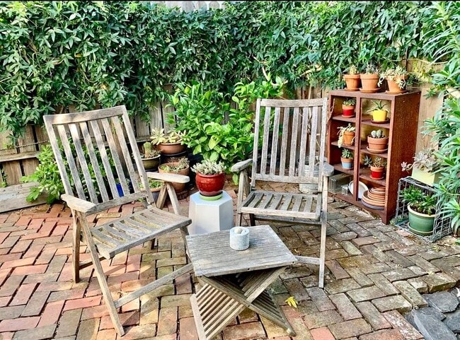 Building Photo - 482 38th St