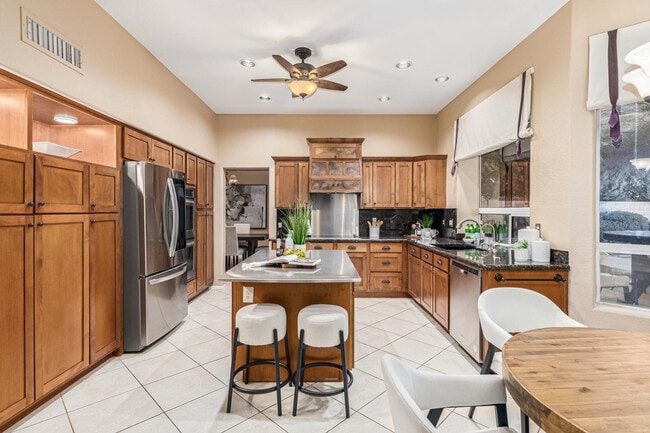 Building Photo - 4843 E Windstone Trl