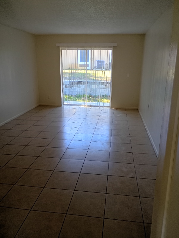 Building Photo - 111 Caribbean St