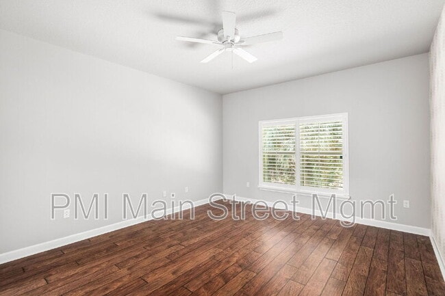 Building Photo - 689 Evening Sky Dr