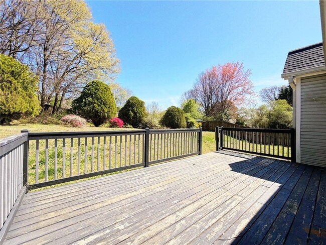 Building Photo - 2901 Inverloch Cir