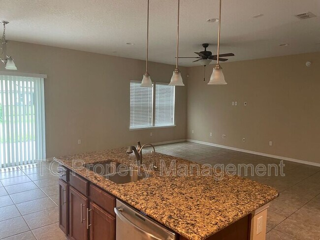 Building Photo - 247 Shetland Dr