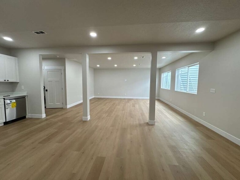 Building Photo - 4589 W Hiddleston Dr