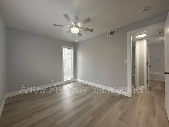 Building Photo - 1010 N 16th St