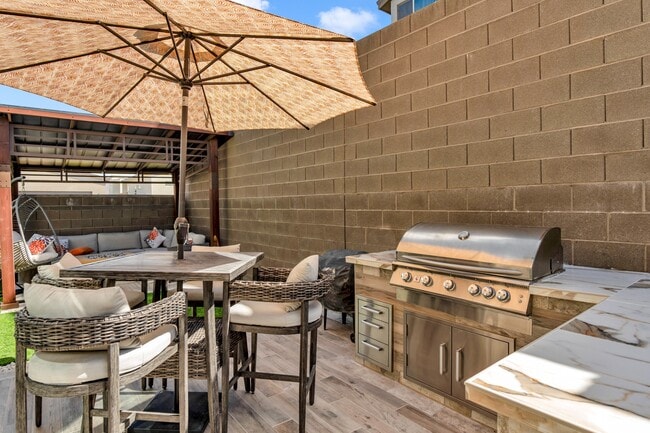 Building Photo - 3193 Centano Ave